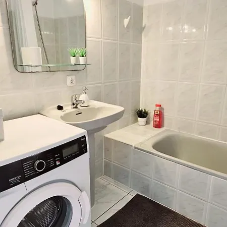 House Apartment *