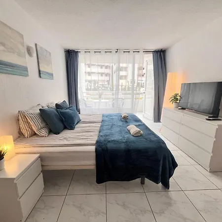 Apartment House *